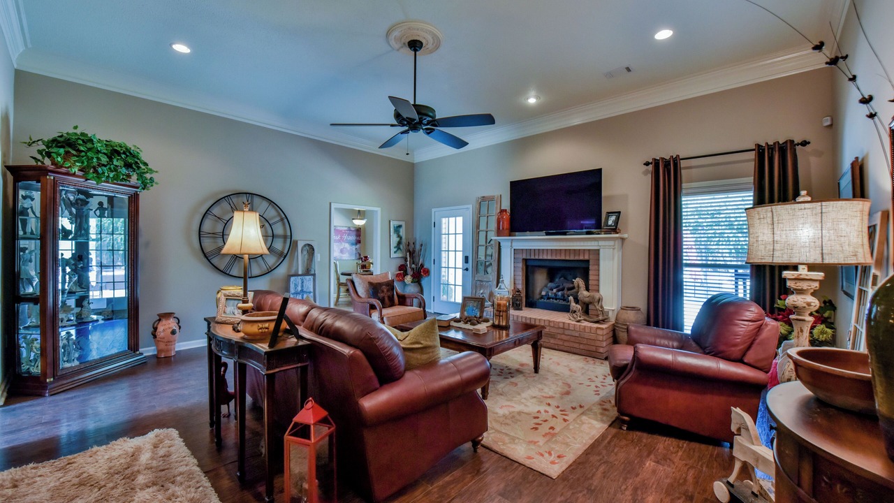 Photo of Livingroom in Northport