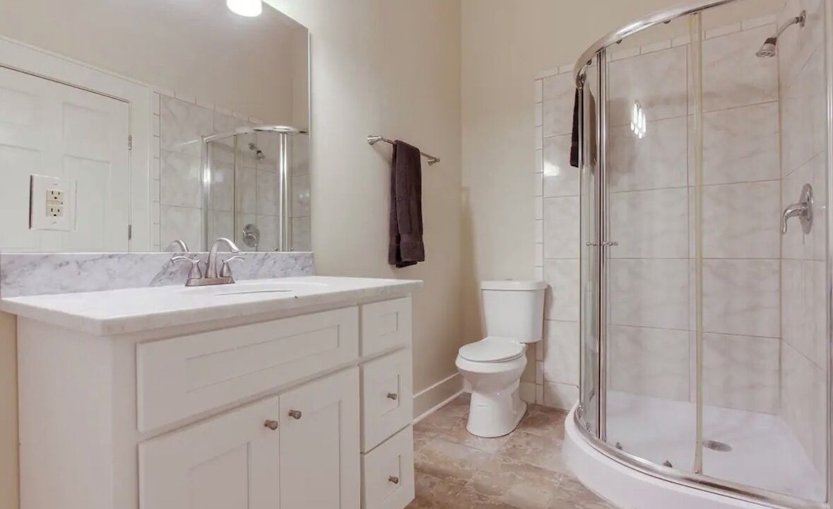 Photo of Bathroom in South 7th Ward