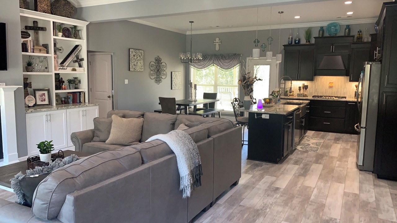 Photo of Livingroom in Jones Mills