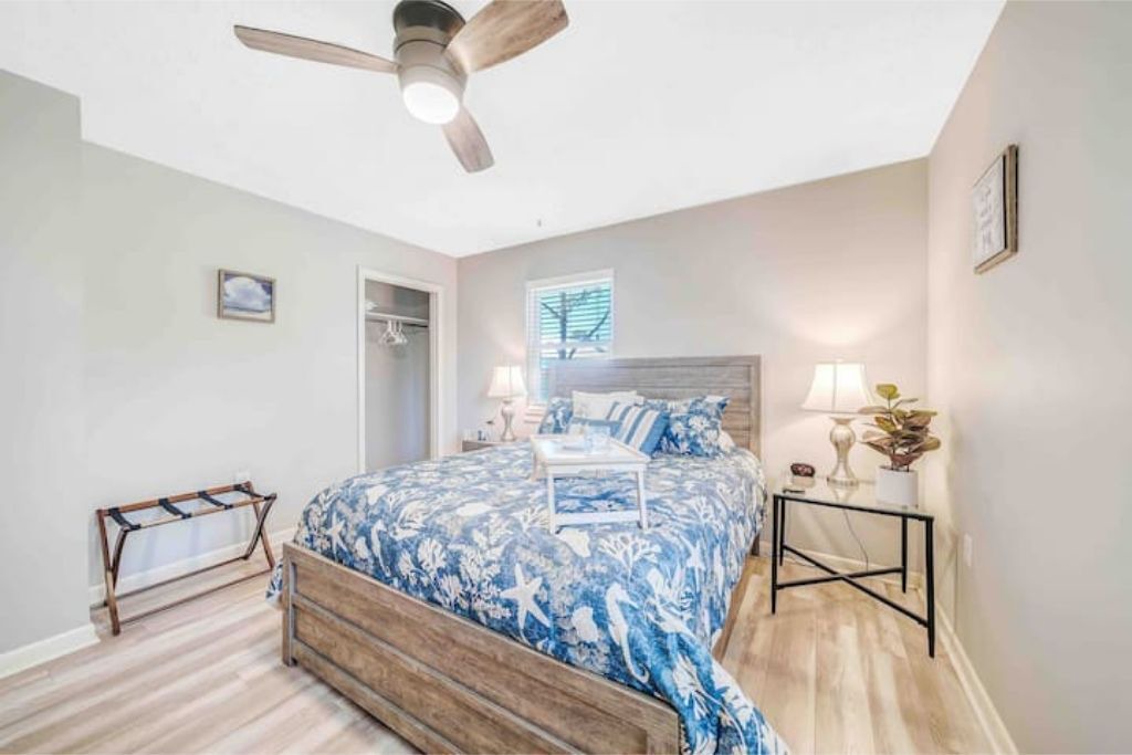 Photo of Bedroom in Holiday Beach