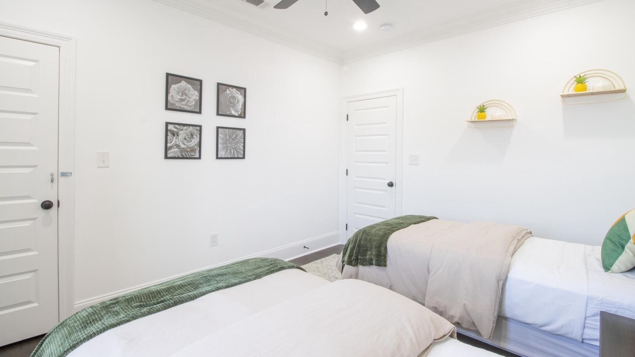 Photo of Bedroom in Broadmoor