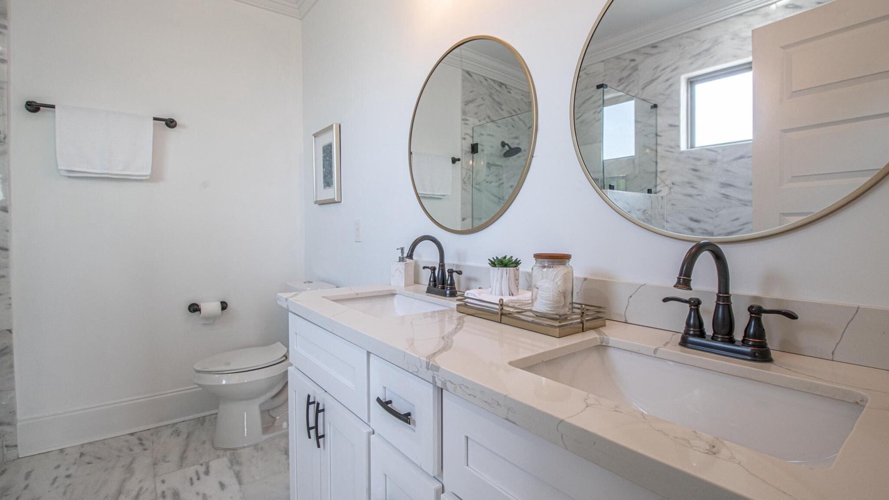 Photo of Bathroom in Broadmoor