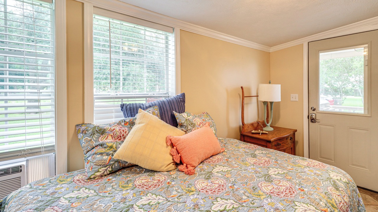 Photo of Bedroom in Jonesville