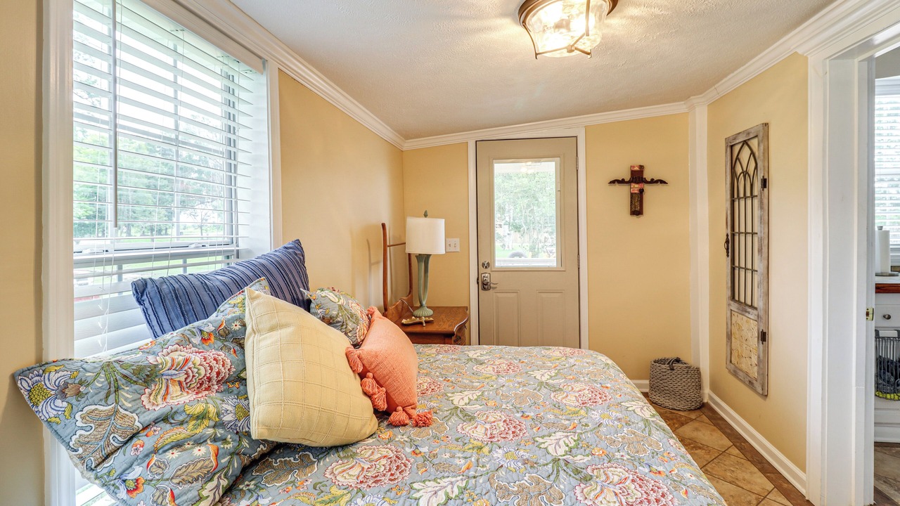 Photo of Bedroom in Jonesville