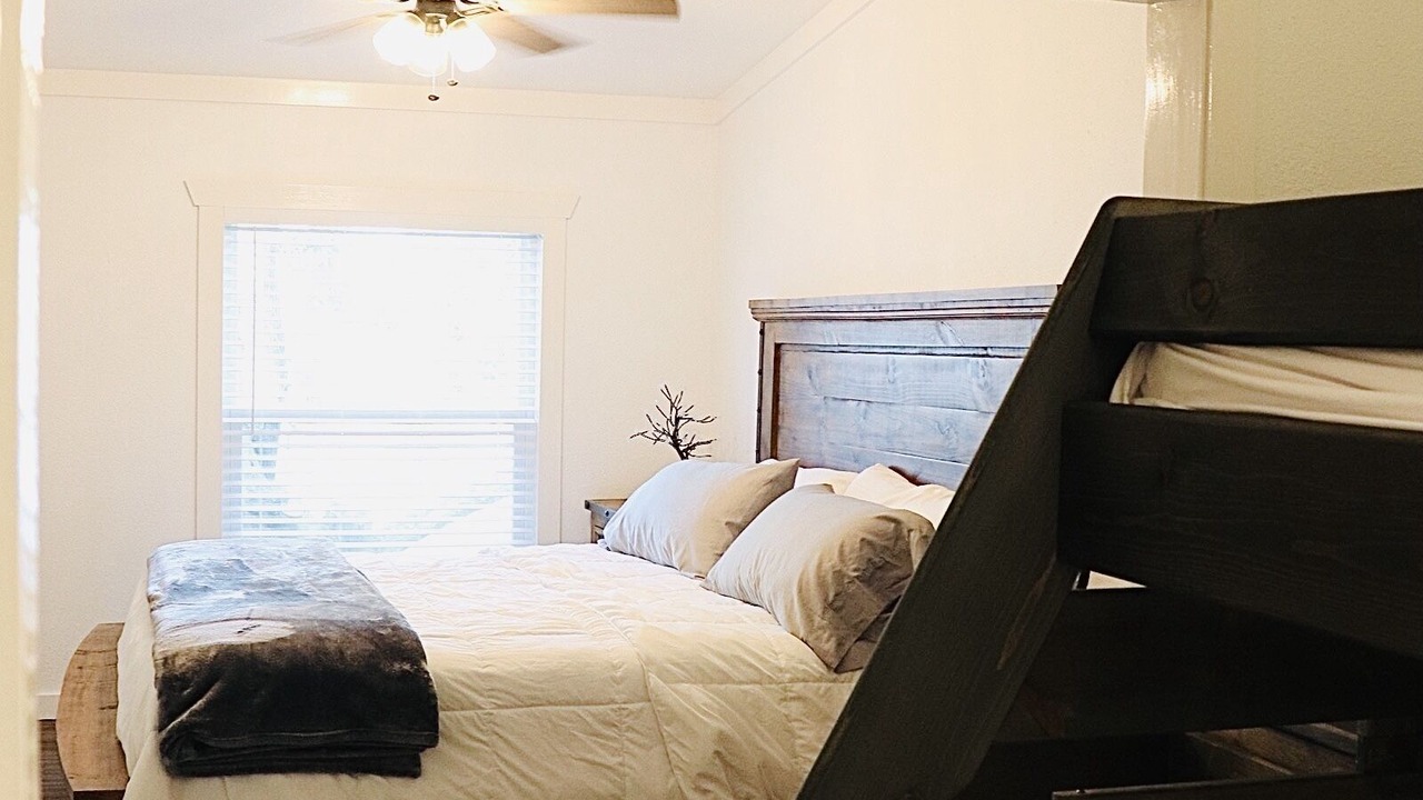 Photo of Bedroom in Wills Point