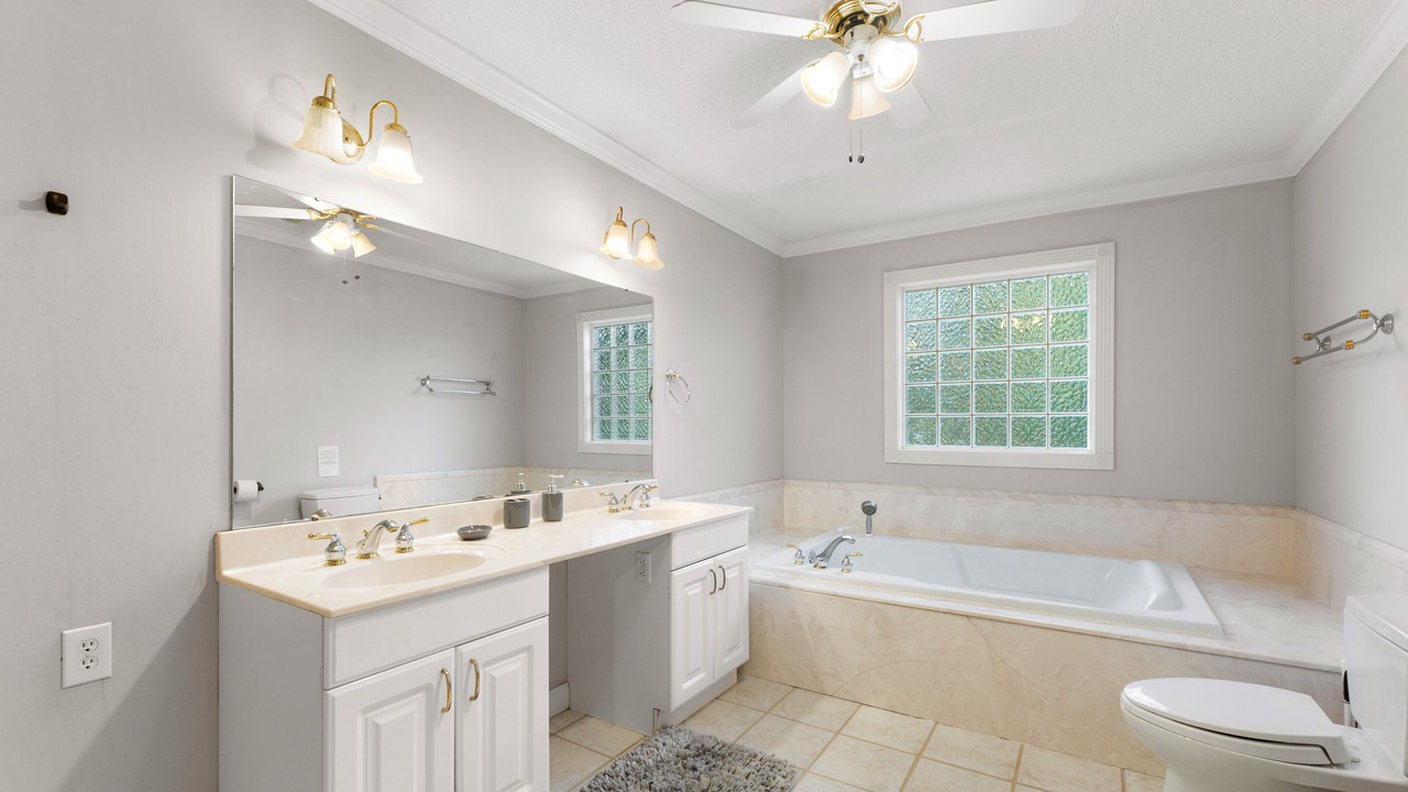 Photo of Bathroom in Mobile