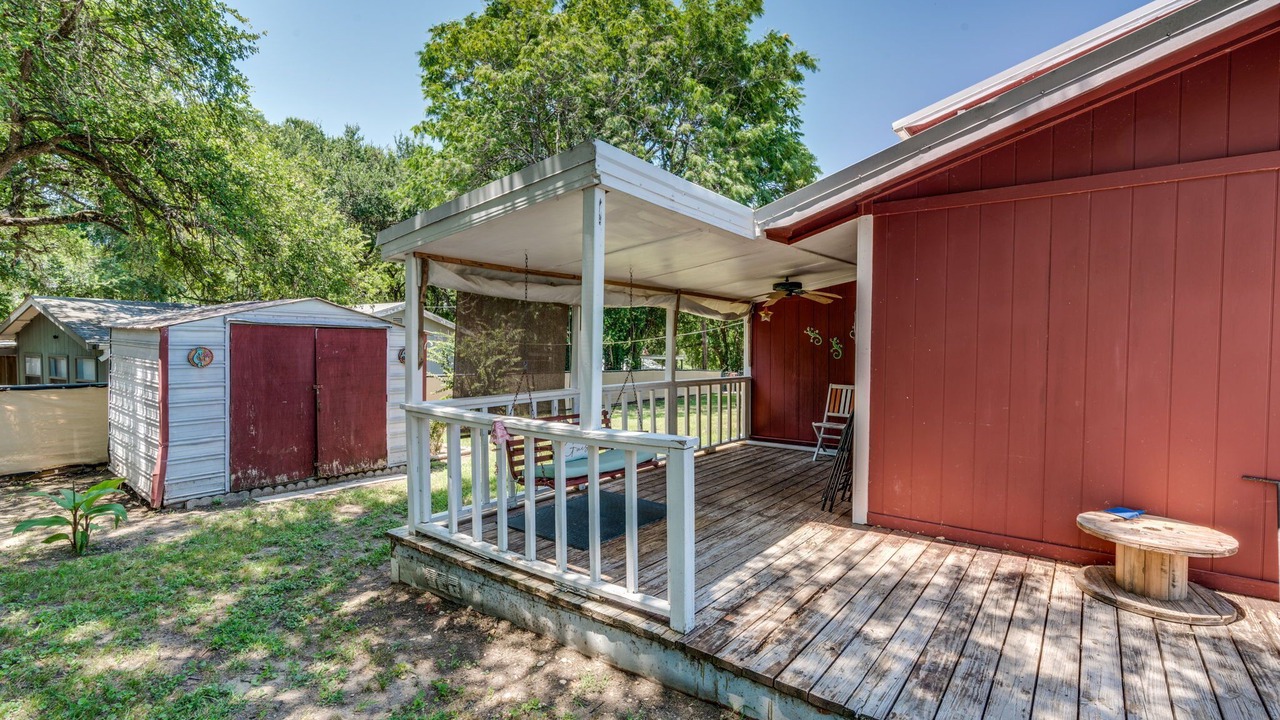 Photo of Patio Balcony in Dawson