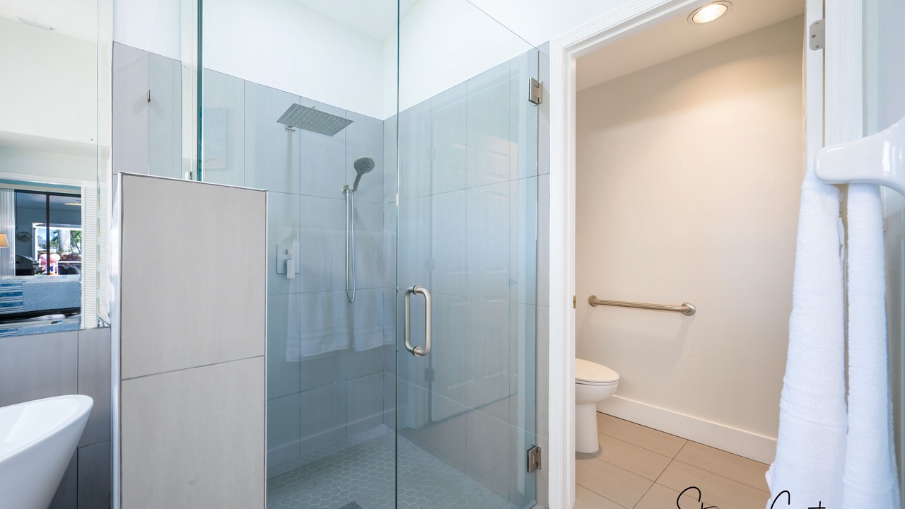 Photo of Bathroom in Naples