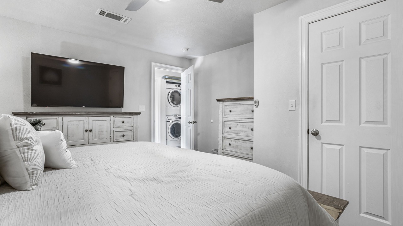 Photo of Bedroom in Gulfport