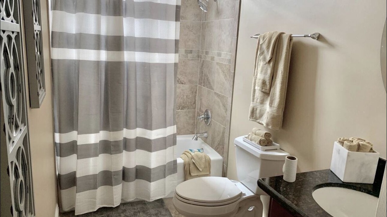 Photo of Bathroom in Freret