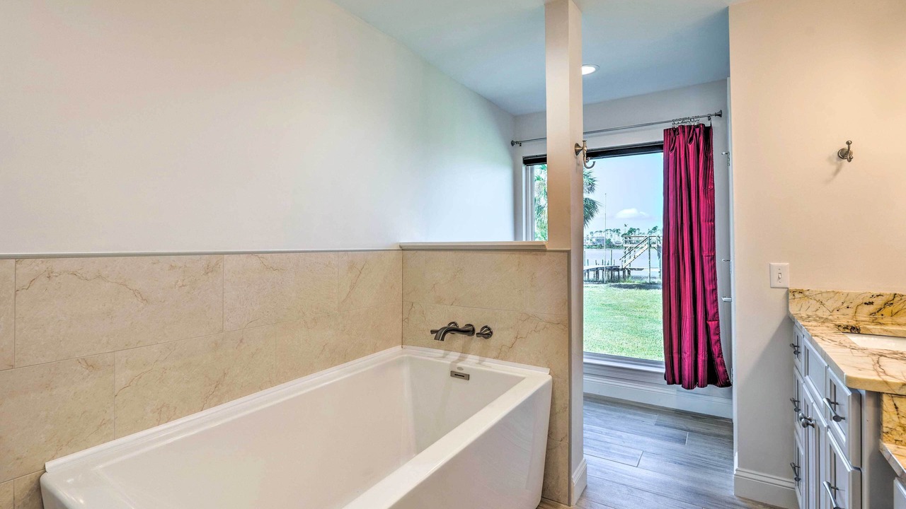 Photo of Bathroom in Callaway
