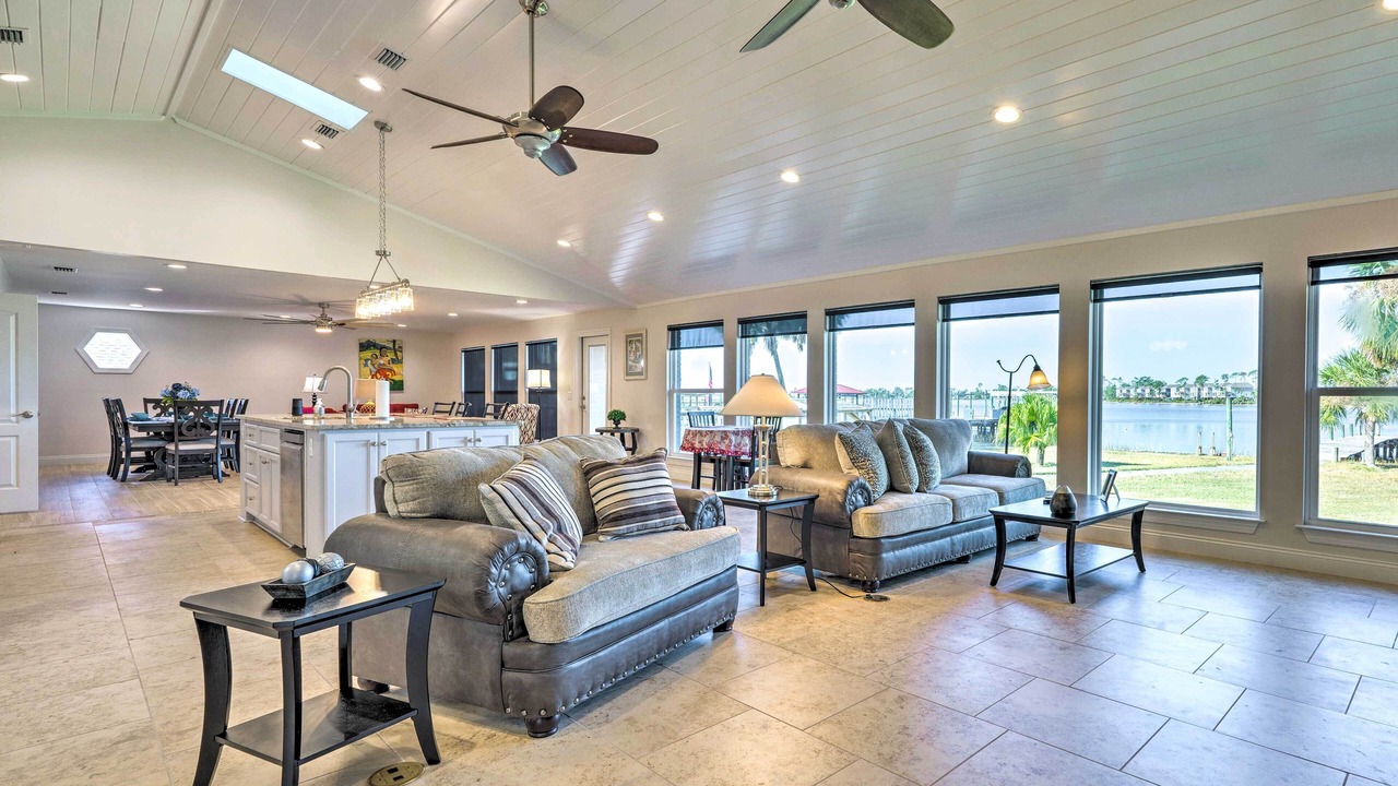 Photo of Livingroom in Callaway