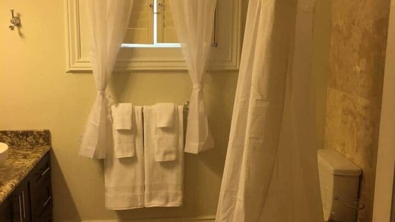 Photo of Bathroom in Broadmoor