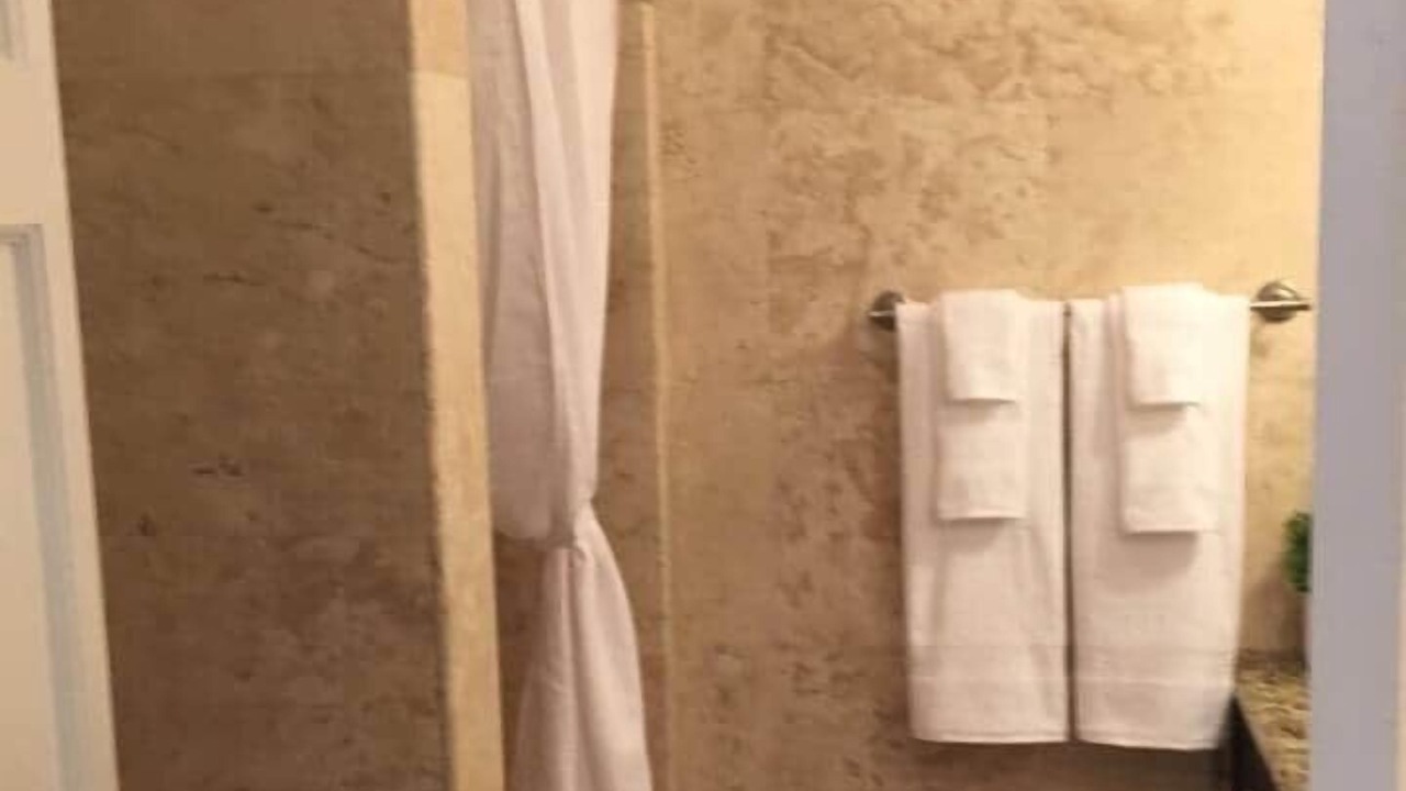 Photo of Bathroom in Broadmoor