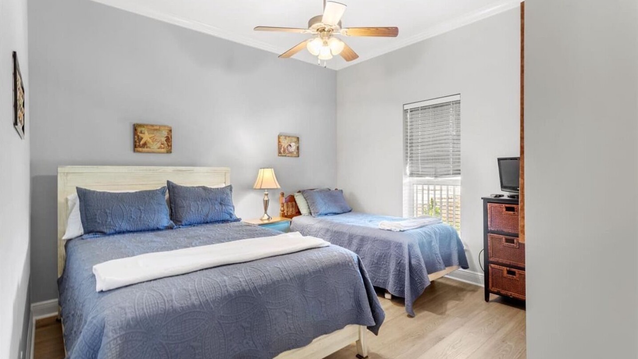 Photo of Bedroom in Henderson Point