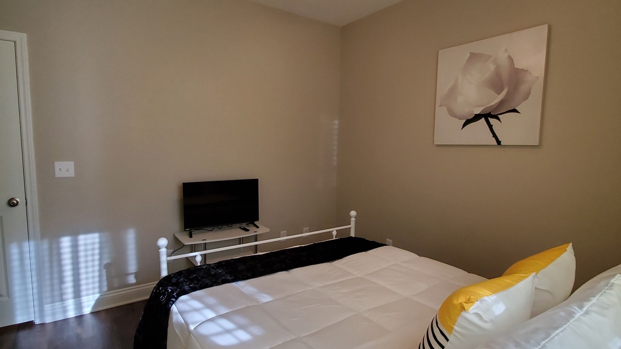 Photo of Bedroom in Calhoun