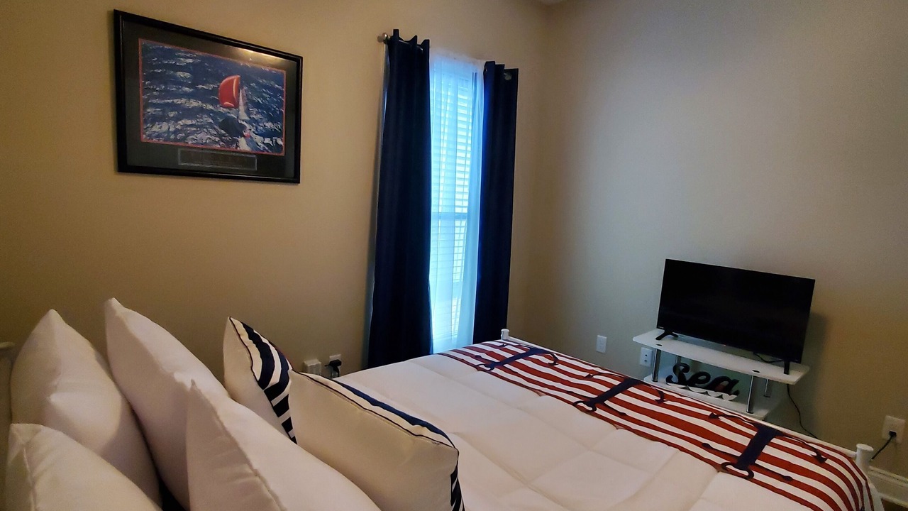 Photo of Bedroom in Calhoun