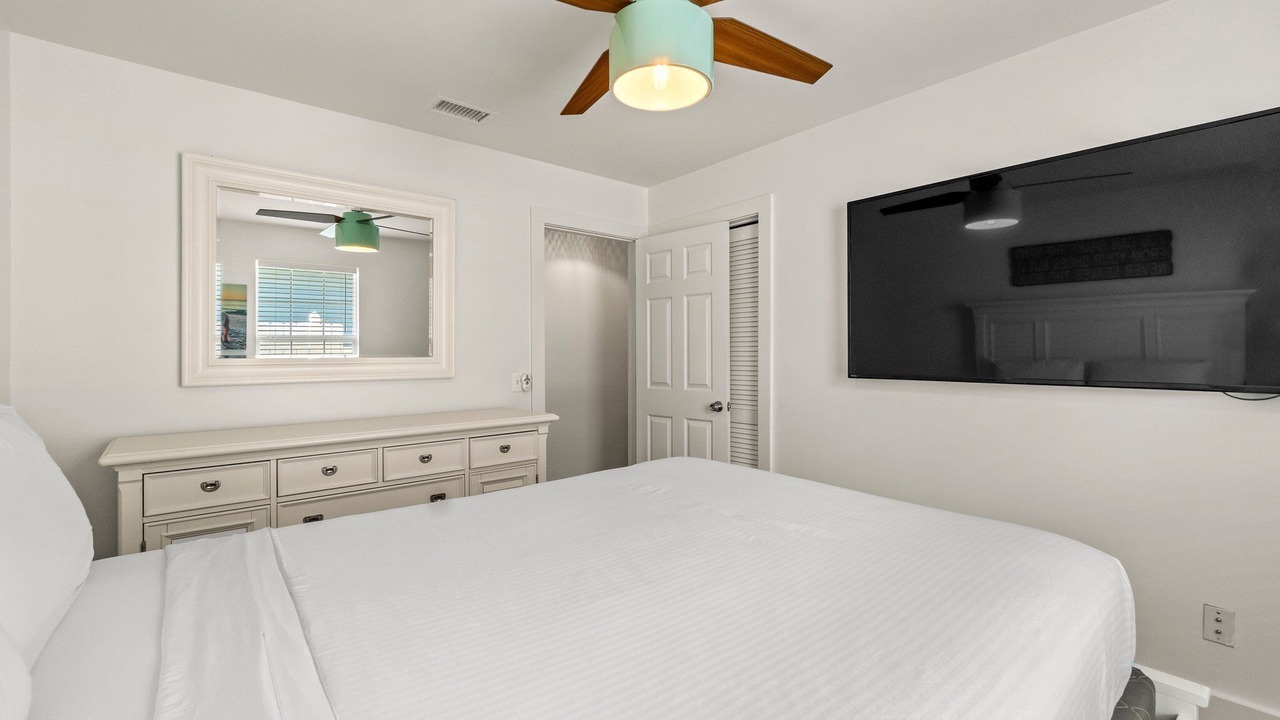 Photo of Bedroom in Riviera Beach