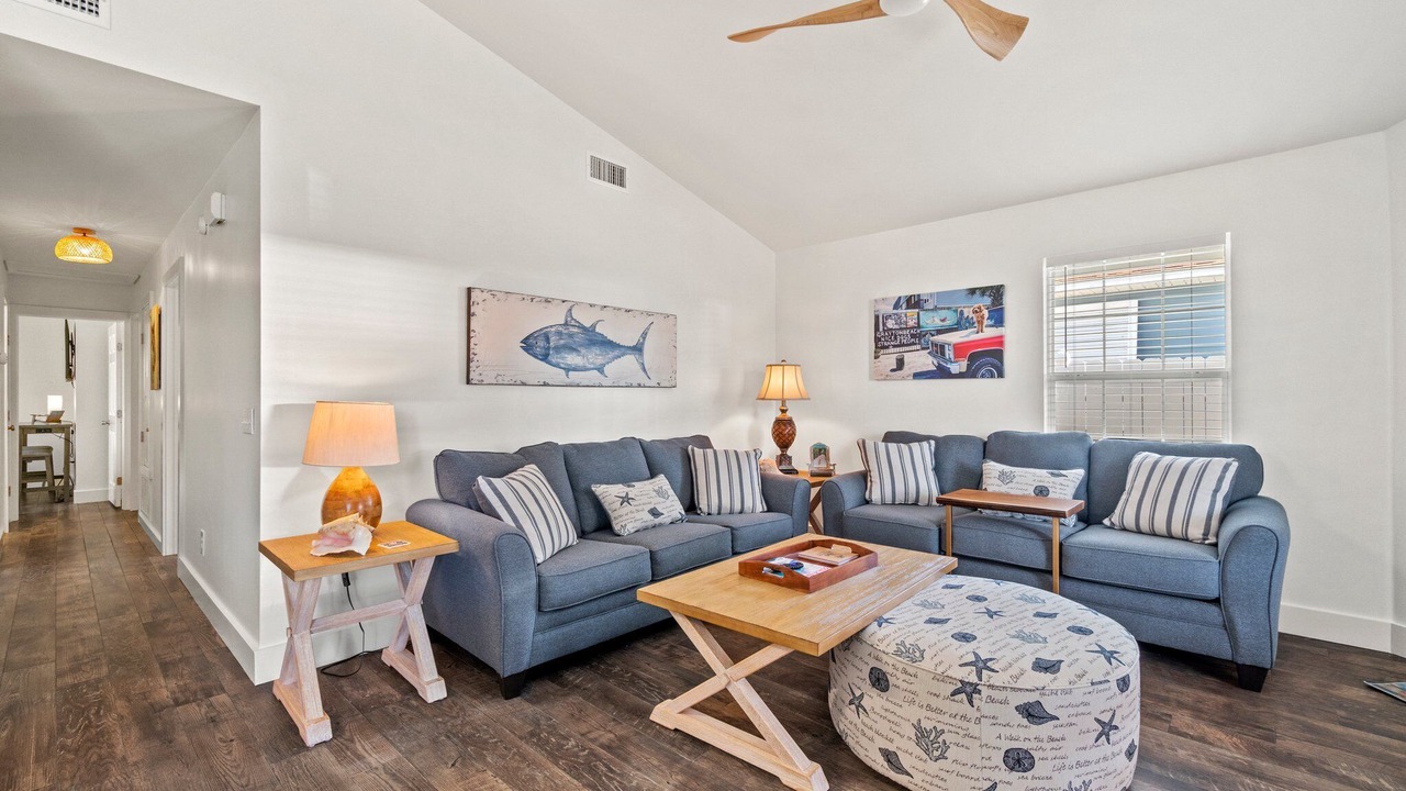 Photo of Livingroom in Riviera Beach