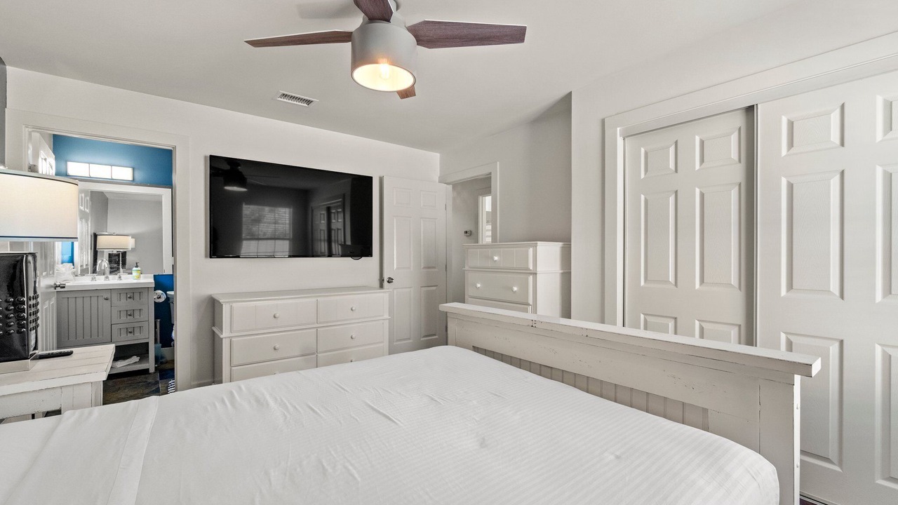 Photo of Bedroom in Riviera Beach