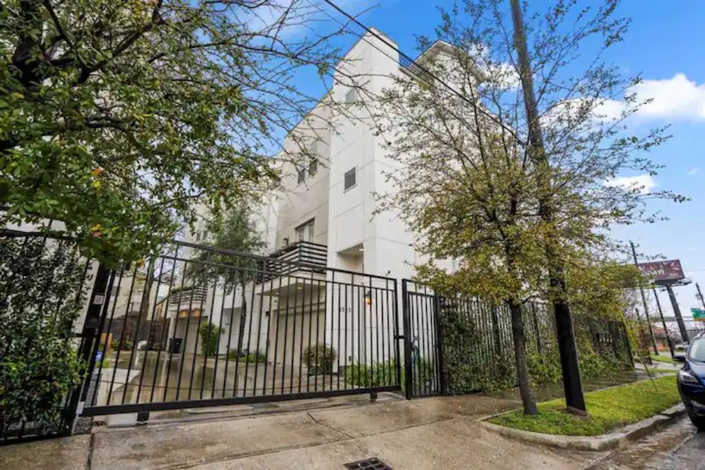 Photo of Outdoor in Midtown