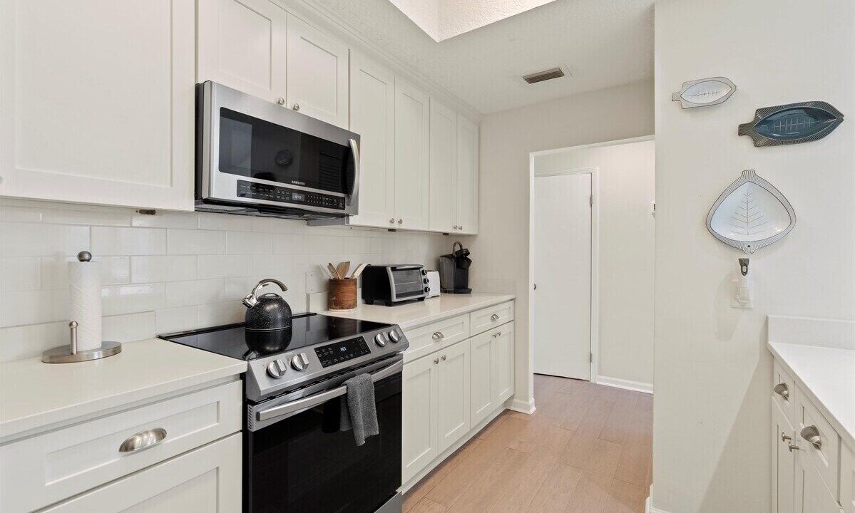 Photo of Kitchen in Jacksonville Beach