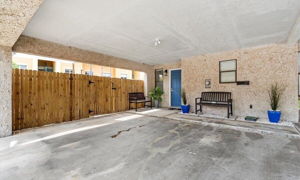 Photo of Patio Balcony in Jacksonville Beach