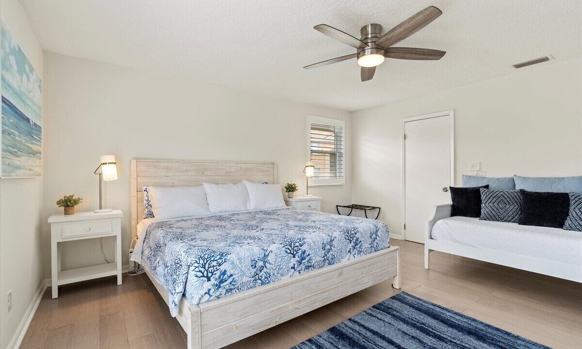 Photo of Bedroom in Jacksonville Beach