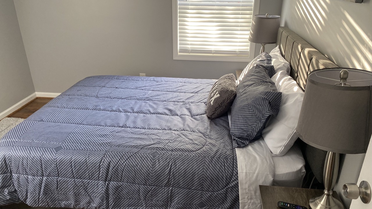 Photo of Bedroom in Crestline Heights