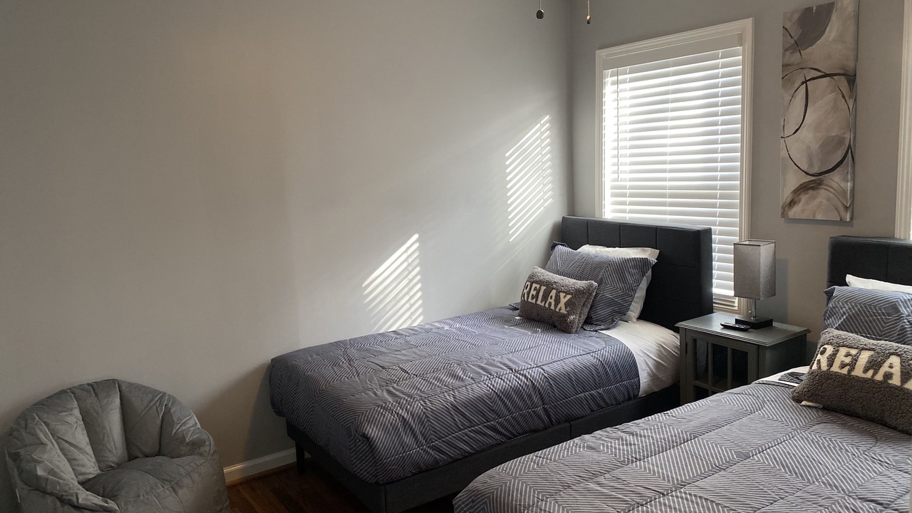Photo of Bedroom in Crestline Heights