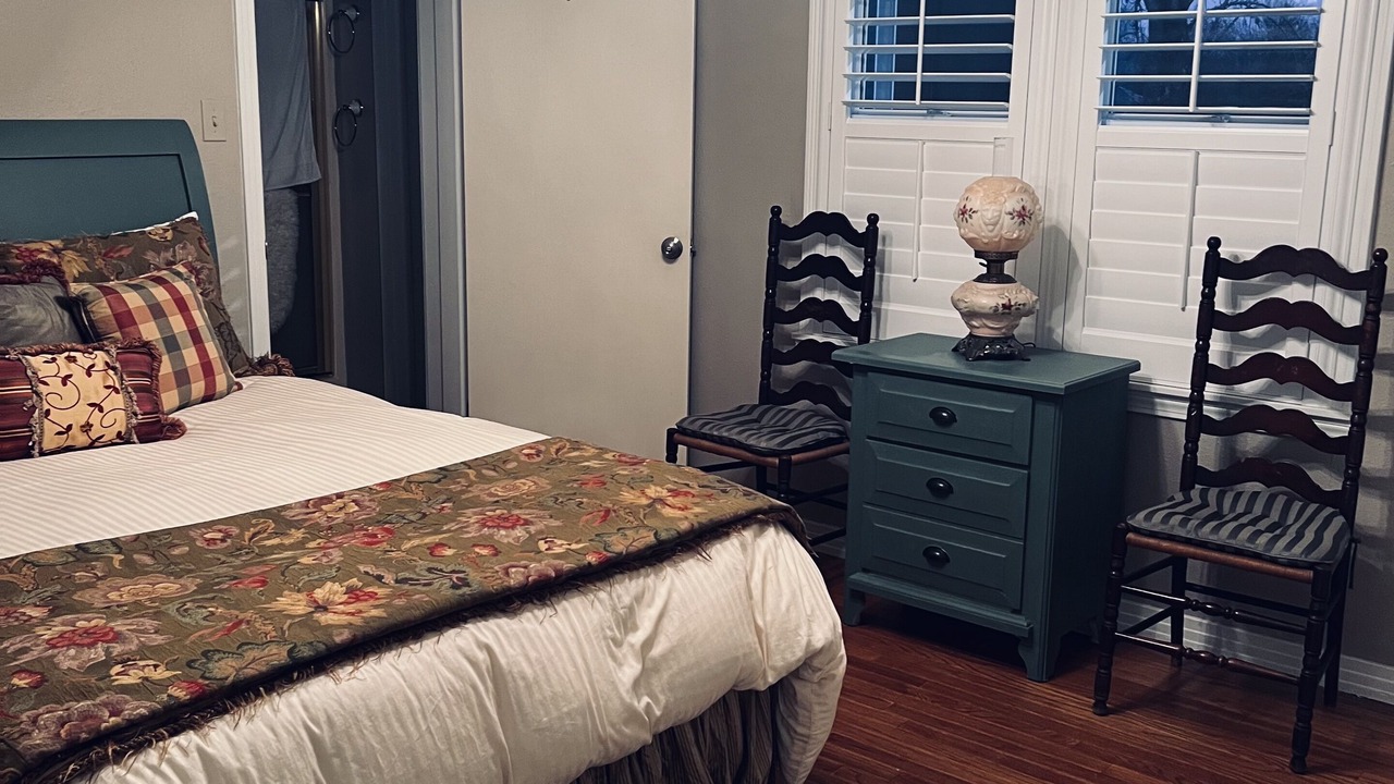 Photo of Bedroom in Marshall