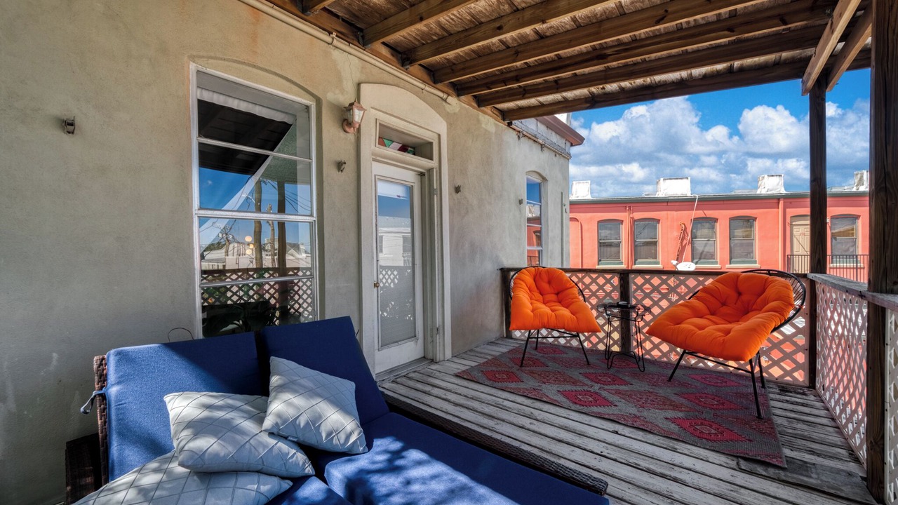 Photo of Patio Balcony in Sebring