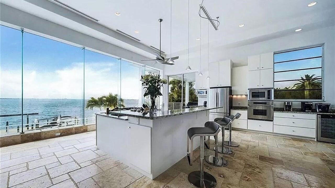 Photo of Kitchen in Caloosahatchee