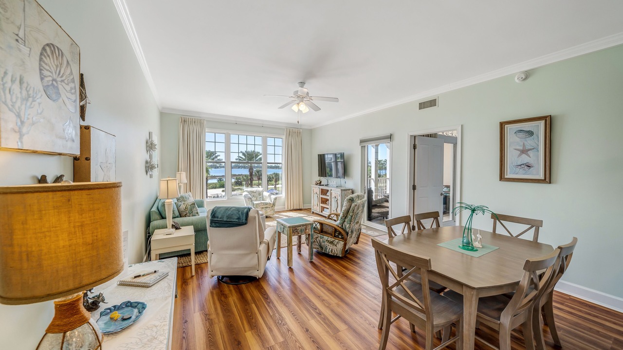 Photo of Bedroom in Upper Grand Lagoon