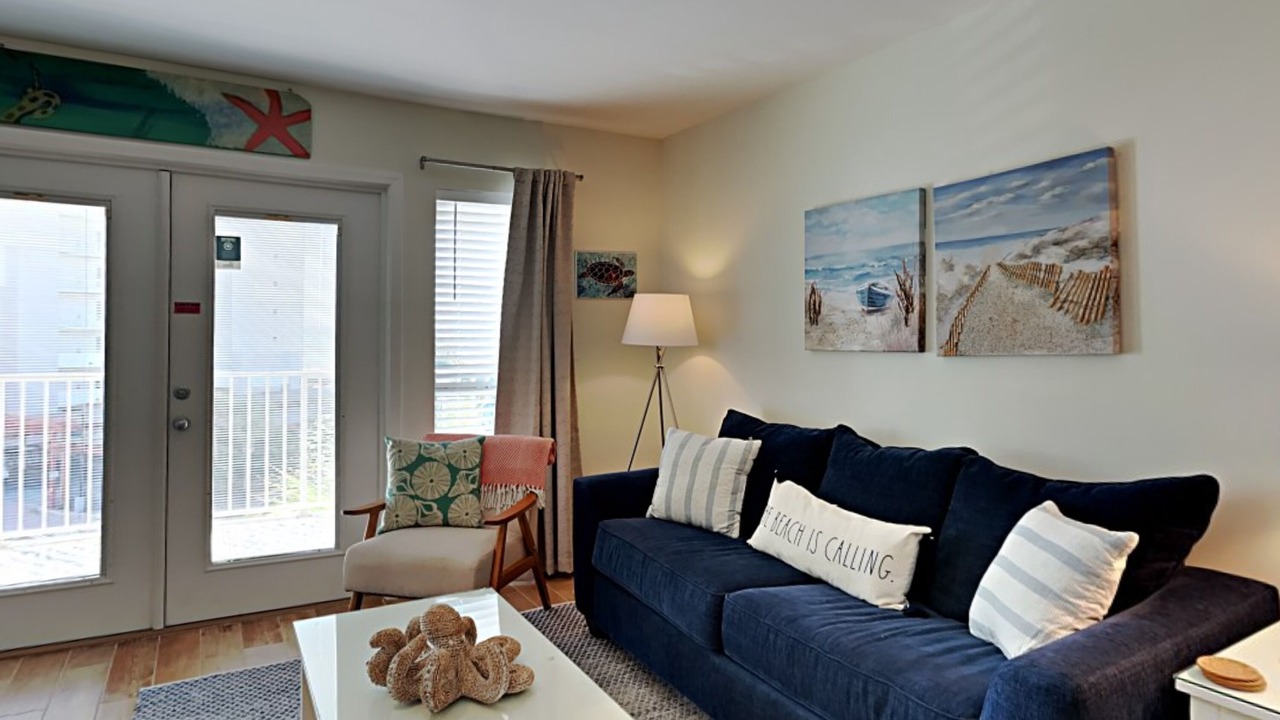 Photo of Livingroom in Ono Island