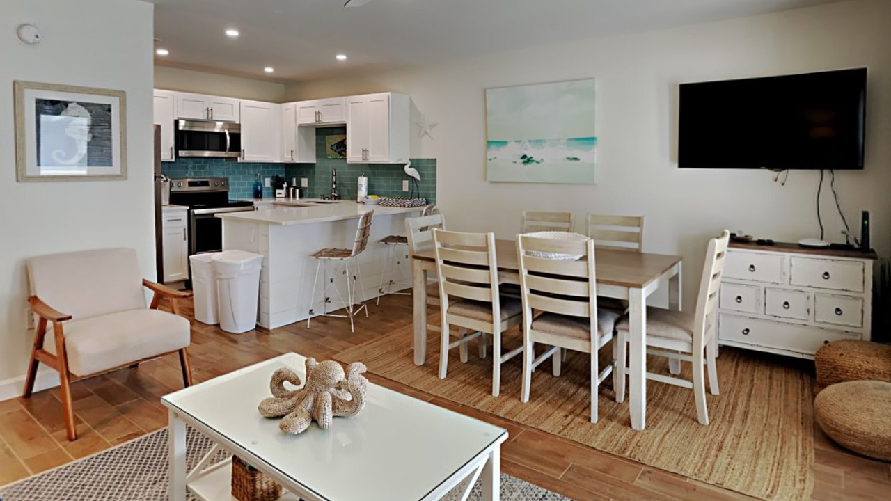 Photo of Livingroom in Ono Island