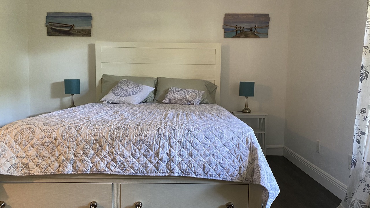 Photo of Bedroom in Kings Lake