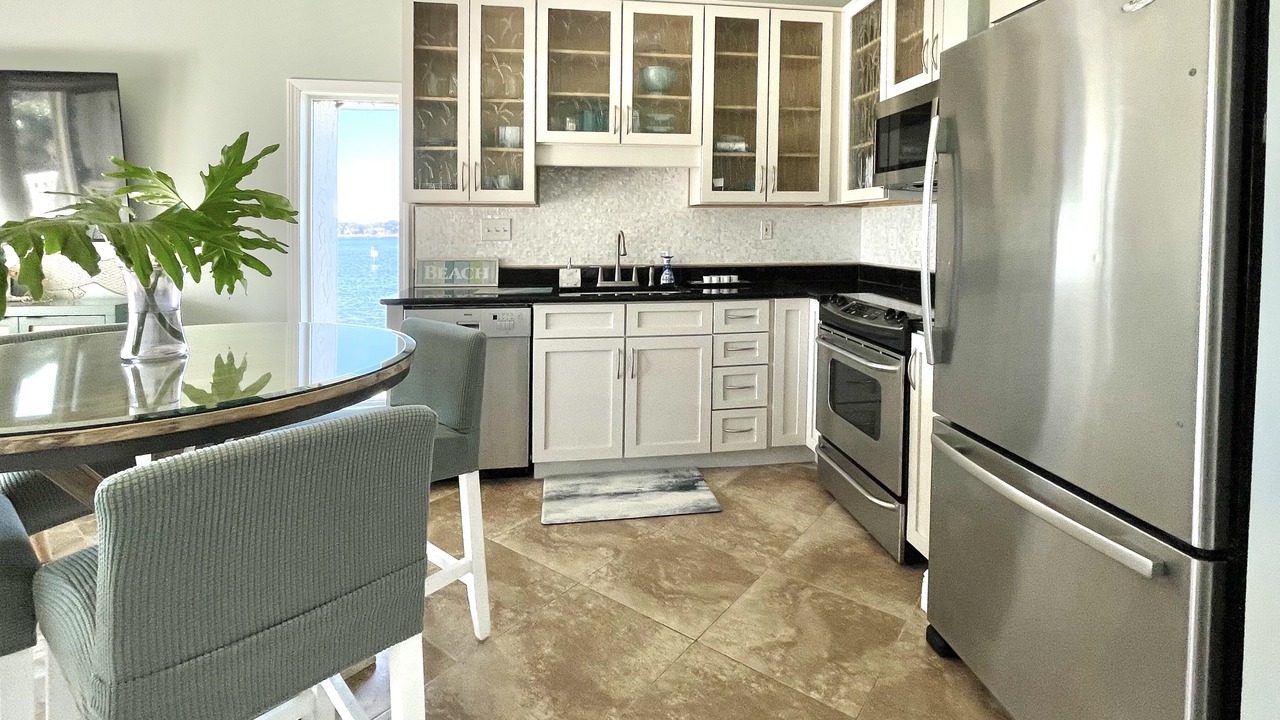 Photo of Kitchen in White Sands First