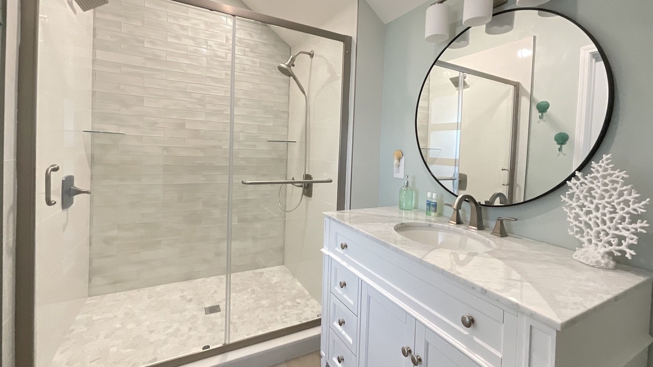 Photo of Bathroom in White Sands First