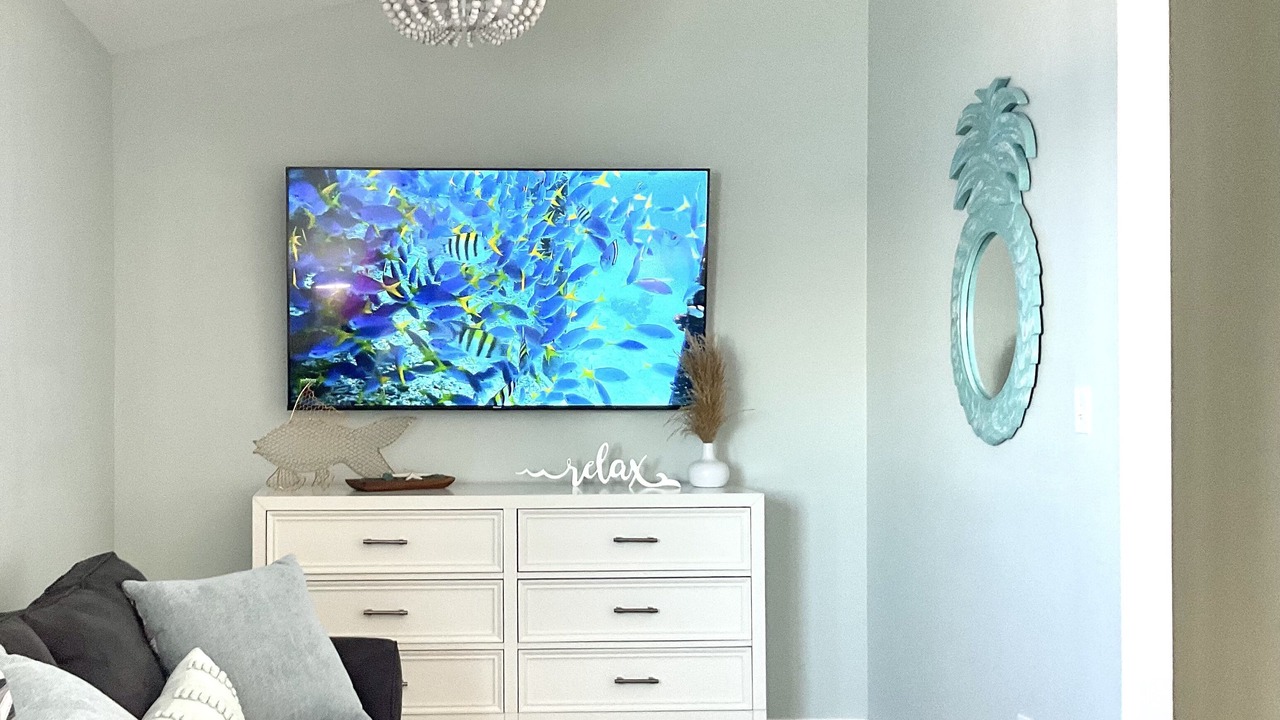 Photo of Livingroom in White Sands First