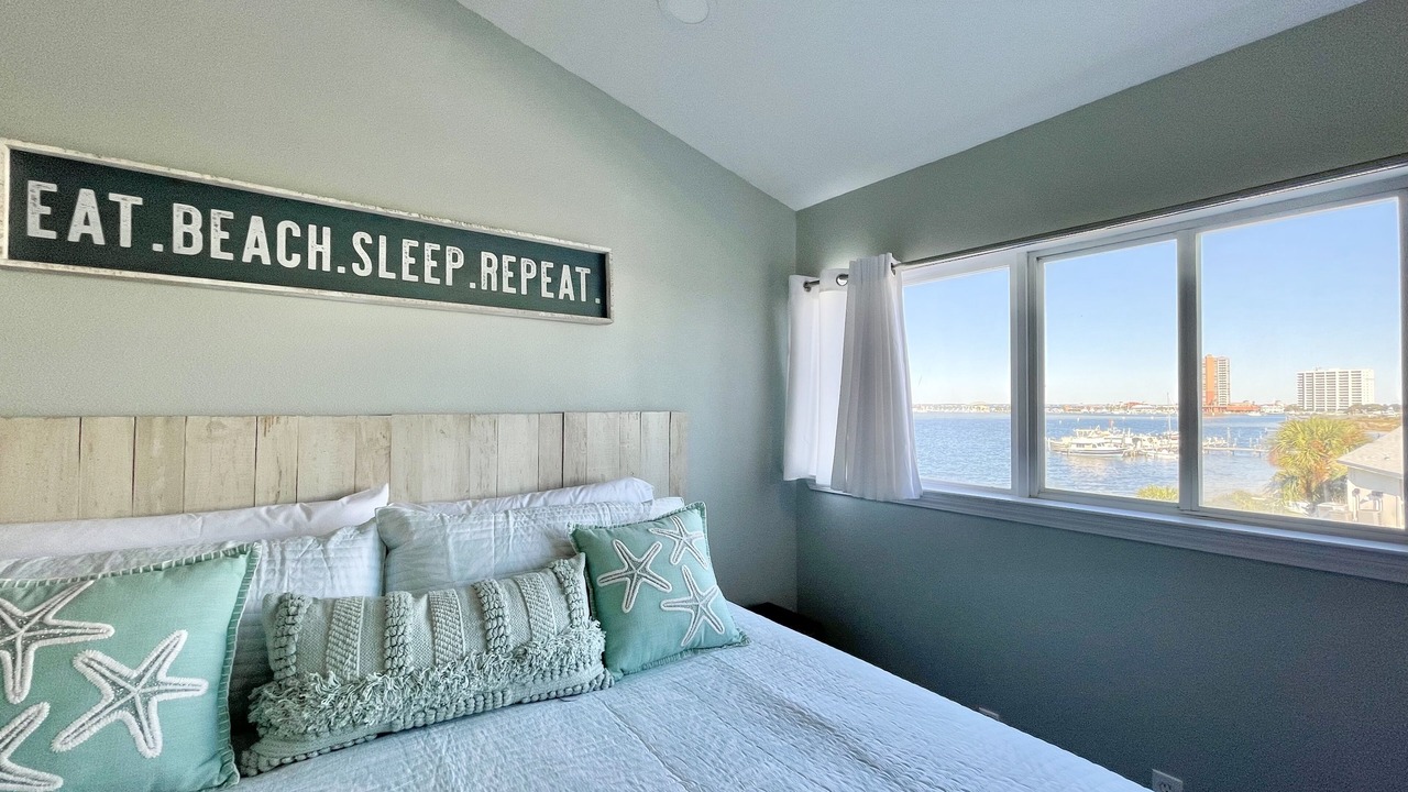 Photo of Bedroom in White Sands First