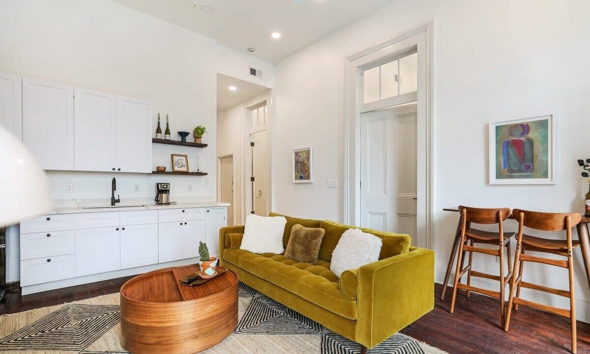 Photo of Livingroom in Central Business District