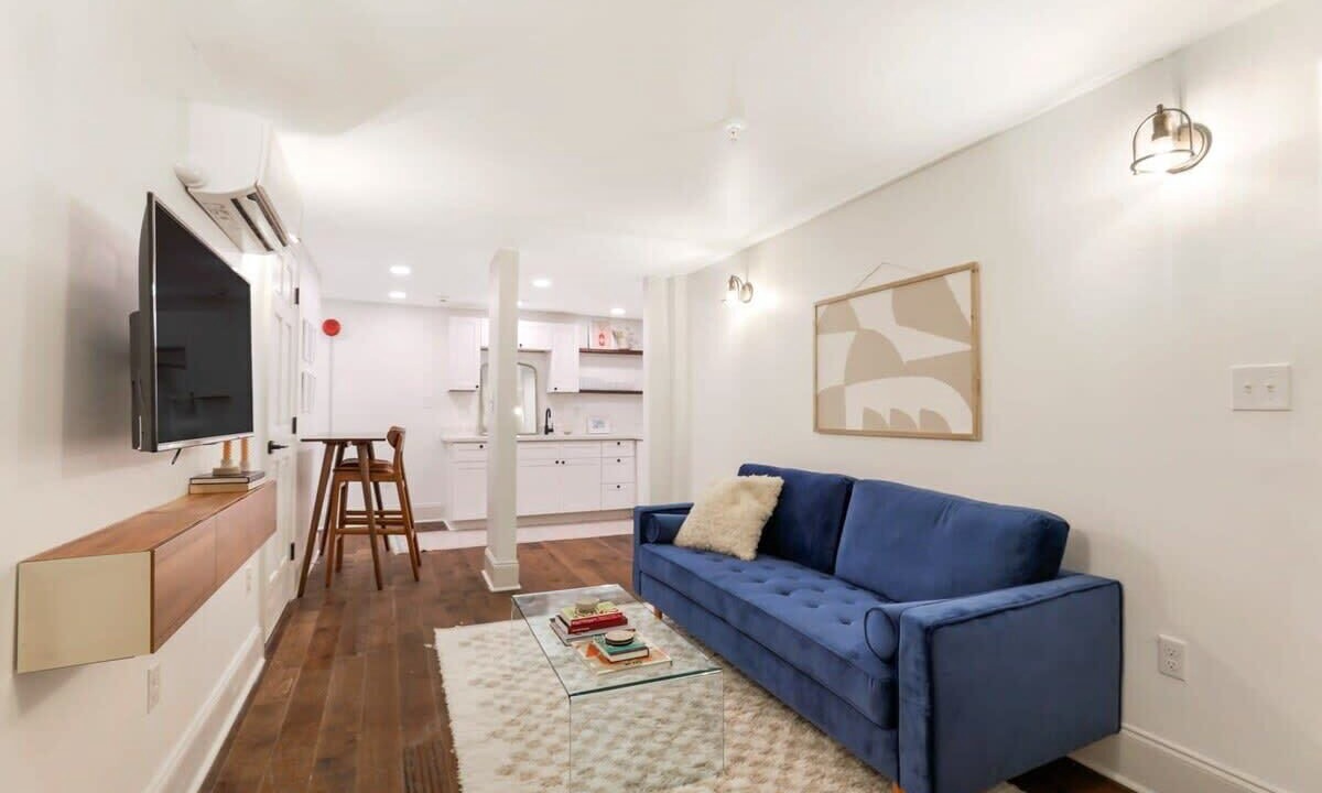 Photo of Livingroom in Central Business District