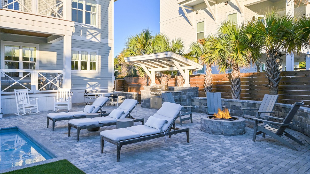 Photo of Patio Balcony in Dune Allen Beach