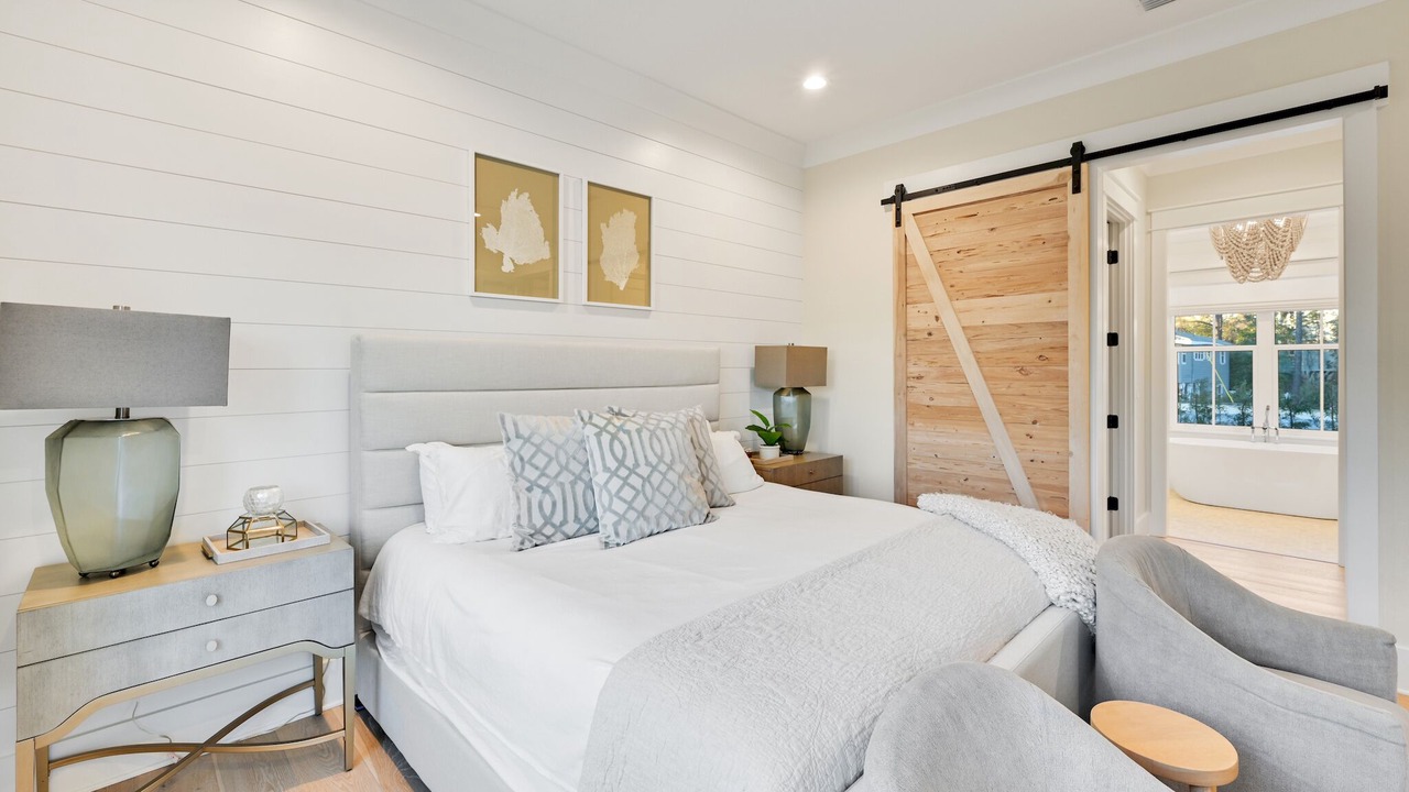 Photo of Bedroom in Dune Allen Beach