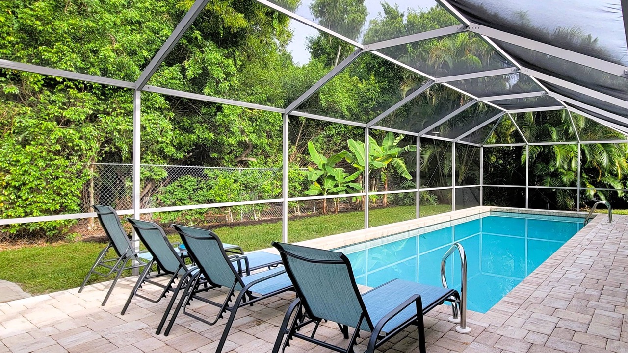 Photo of Outdoor in Crown Pointe