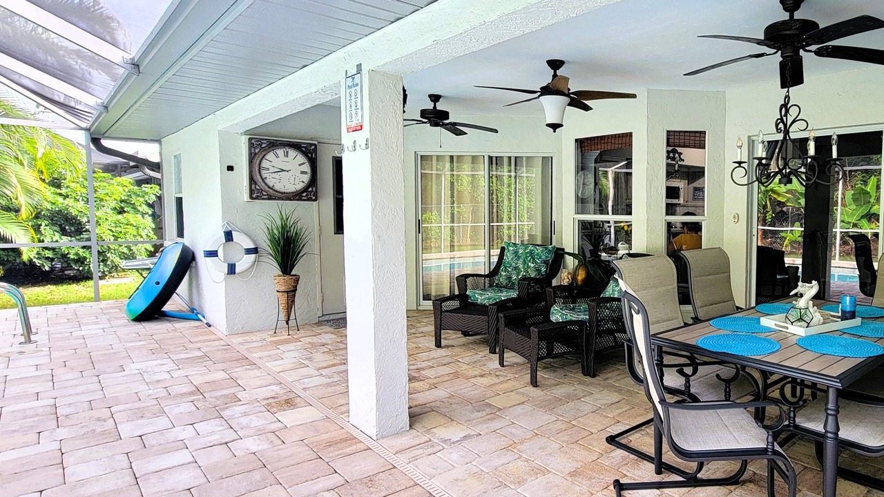 Photo of Outdoor in Crown Pointe