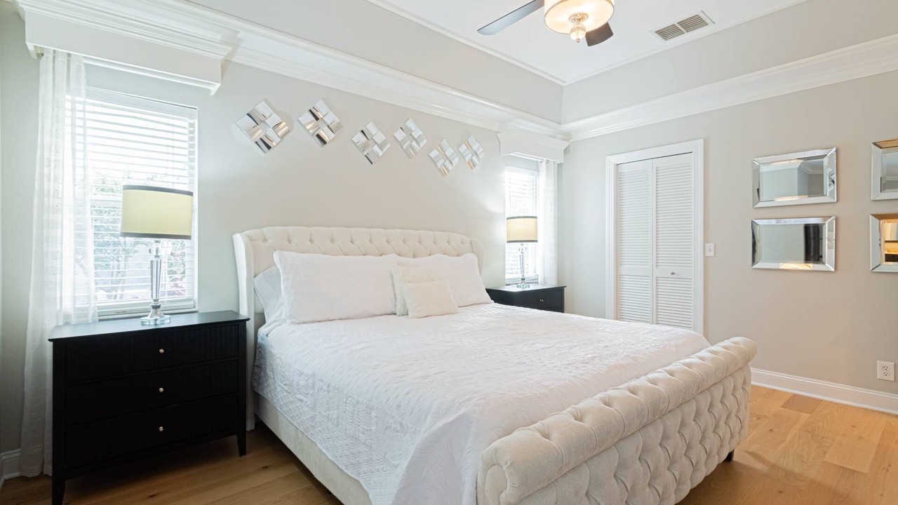 Photo of Bedroom in Crown Pointe