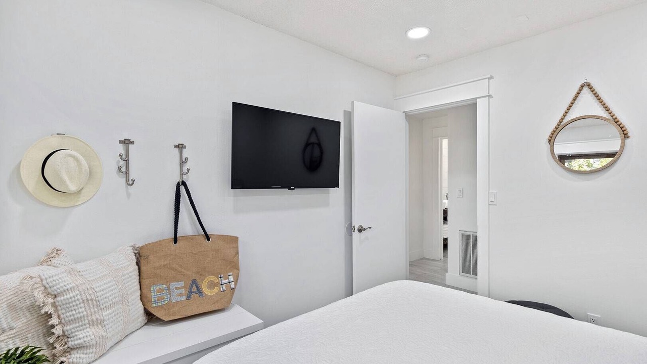 Photo of Bedroom in Dune Allen Beach