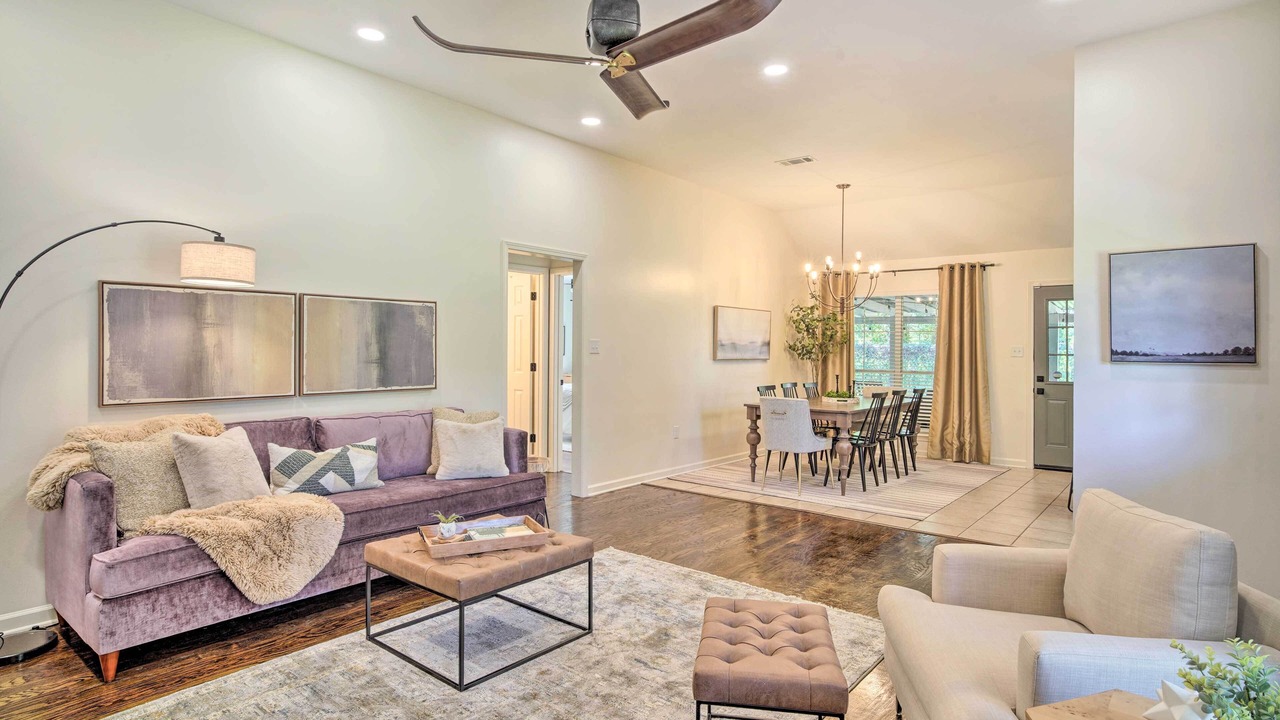 Photo of Livingroom in Highlands - Perkins